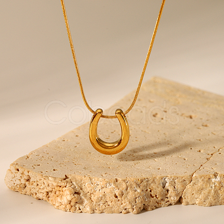 Stylish 304 Stainless Steel U-shaped Horseshoe Pendant Round Snake Chain Necklaces for Women LH2412-1