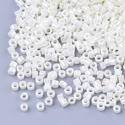 Glass Cylinder Beads SEED-Q036-01A-F04-1